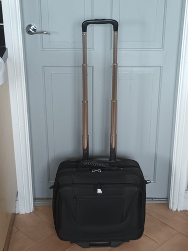 Tripp wheeled laptop briefcase - wheeled,