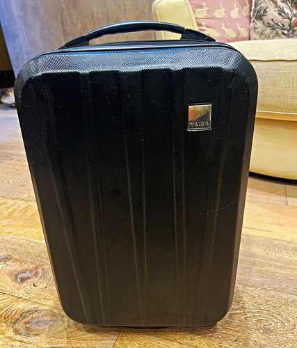 Tripp black hard - black, shell
