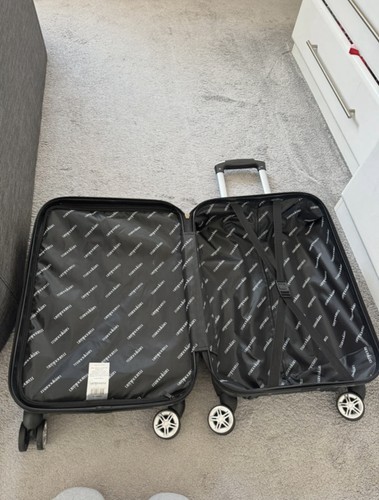 Hardshell black roller - hardshell,
